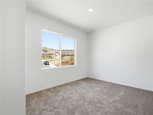 840 Sicily, Lake Elsinore, CA 92530