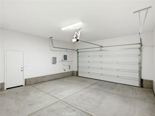 840 Sicily, Lake Elsinore, CA 92530