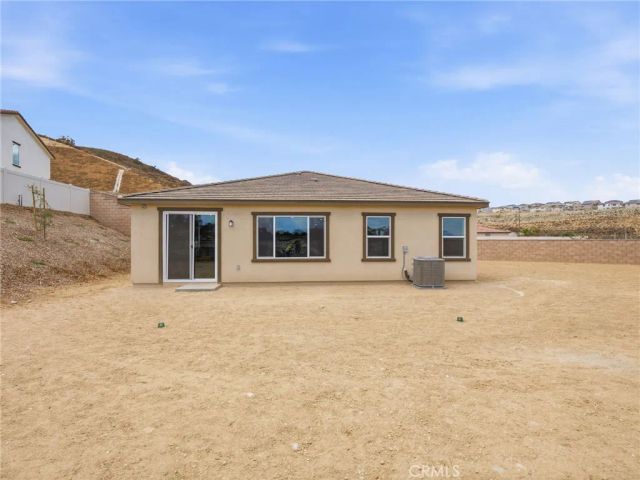 840 Sicily, Lake Elsinore, CA 92530