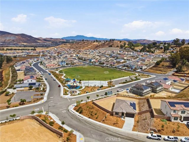 840 Sicily, Lake Elsinore, CA 92530