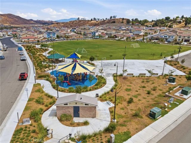 840 Sicily, Lake Elsinore, CA 92530