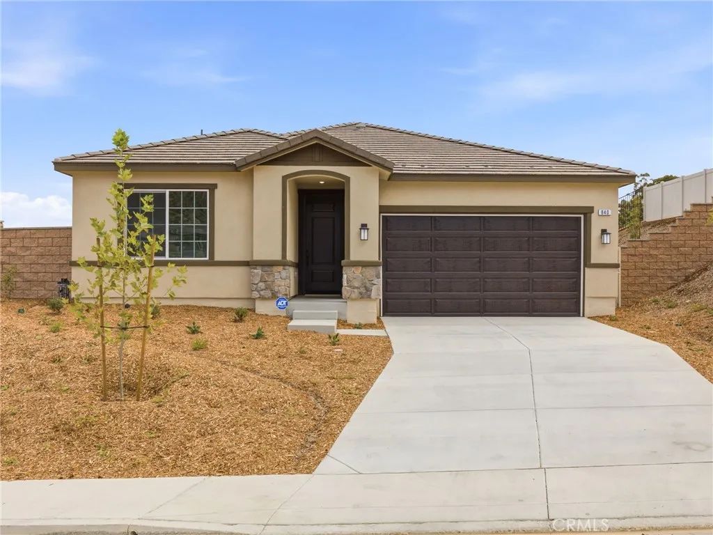 840 Sicily, Lake Elsinore, CA 92530