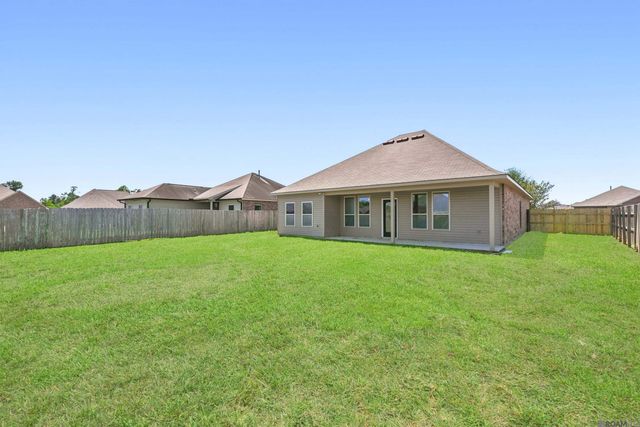 23138 Christmas Dr, Denham Springs, LA 70726
