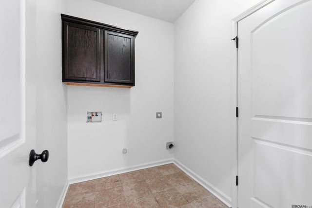 23138 Christmas Dr, Denham Springs, LA 70726