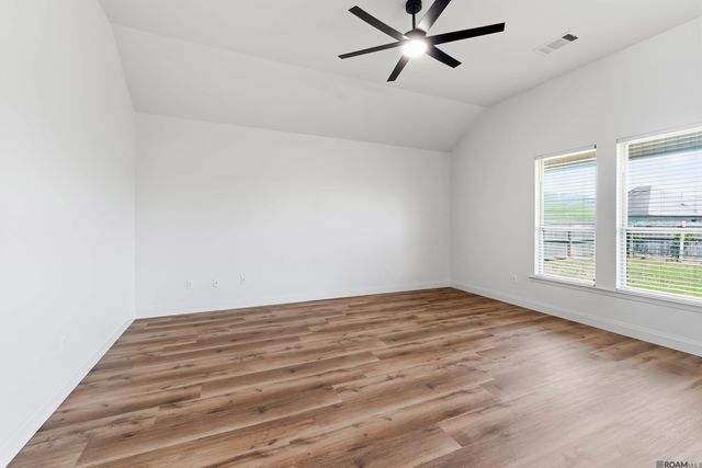 23138 Christmas Dr, Denham Springs, LA 70726