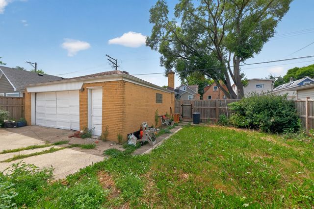 2642 N Nordica Avenue, Chicago, IL 60707
