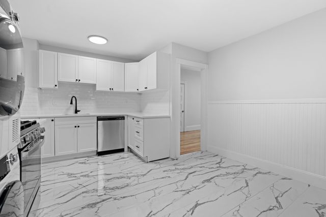 35 Newport Street 2, Boston, MA 02125