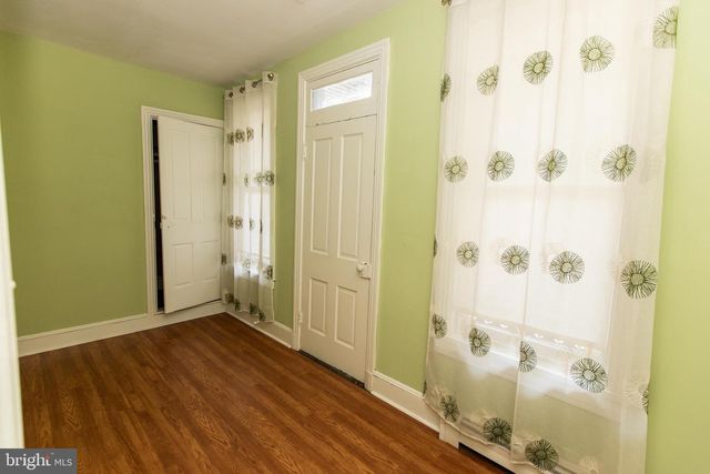 460 CHESTNUT ST, Columbia, PA 17512