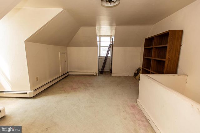 460 CHESTNUT ST, Columbia, PA 17512