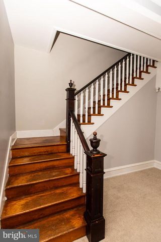 460 CHESTNUT ST, Columbia, PA 17512