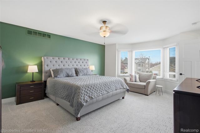 39663 Southpointe Avenue, Harrison Charter Township, MI 48045