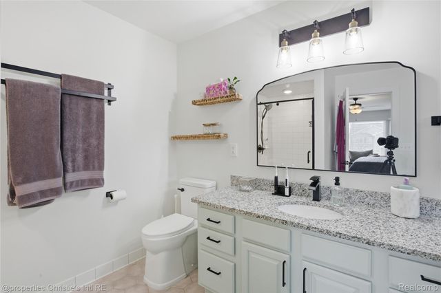 39663 Southpointe Avenue, Harrison Charter Township, MI 48045