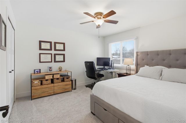 39663 Southpointe Avenue, Harrison Charter Township, MI 48045