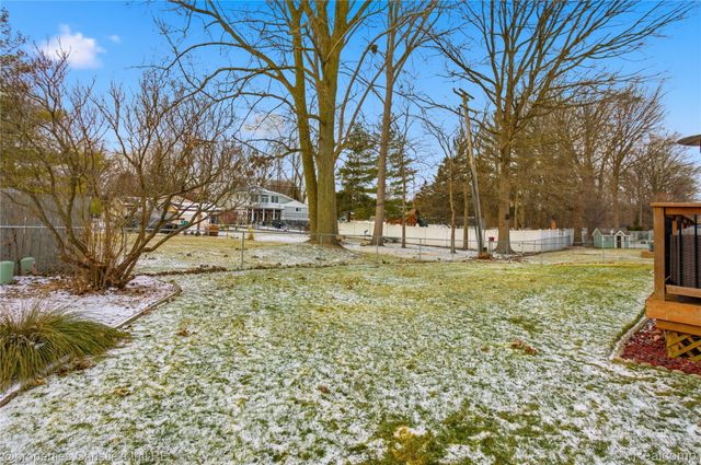 39663 Southpointe Avenue, Harrison Charter Township, MI 48045