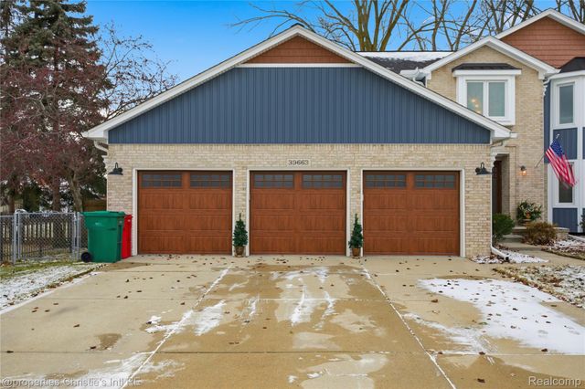 39663 Southpointe Avenue, Harrison Charter Township, MI 48045