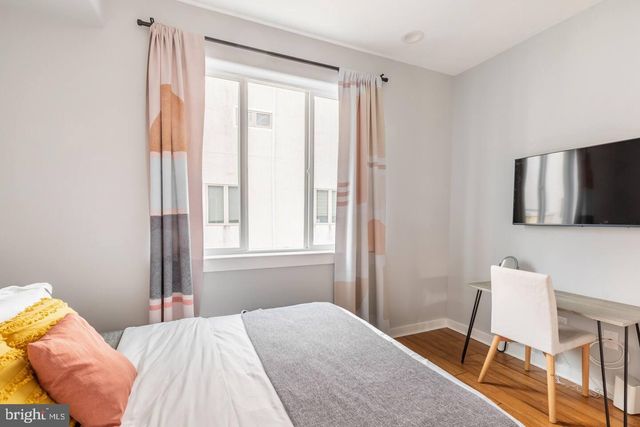 711 MERCY ST, Philadelphia, PA 19148