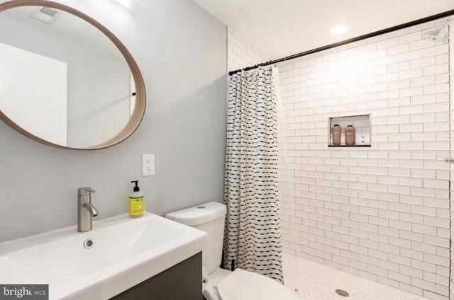 711 MERCY ST, Philadelphia, PA 19148