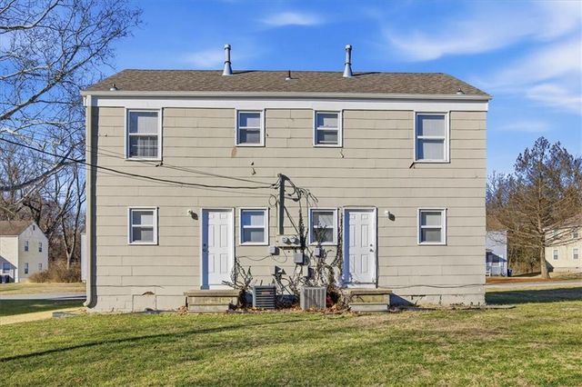 9539-9541 Charlotte Street, Kansas City, MO 64131