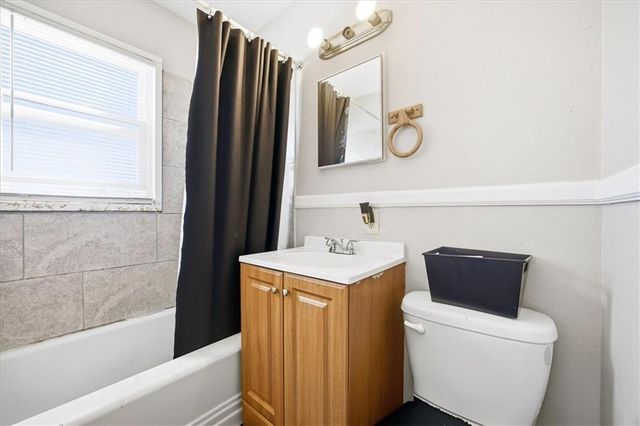 9539-9541 Charlotte Street, Kansas City, MO 64131