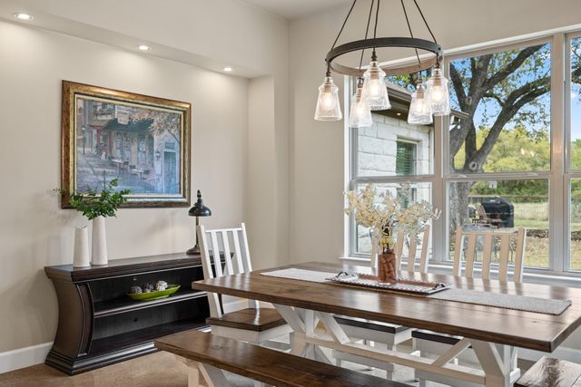 909 Highland Spring LN, Georgetown, TX 78633