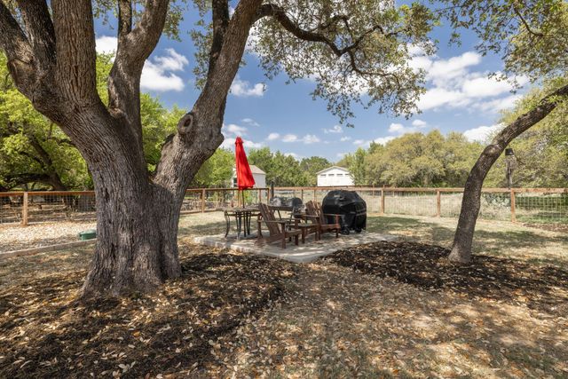 909 Highland Spring LN, Georgetown, TX 78633