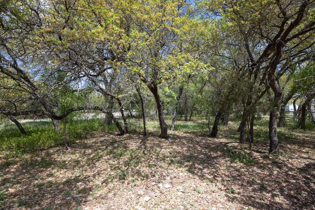 909 Highland Spring LN, Georgetown, TX 78633