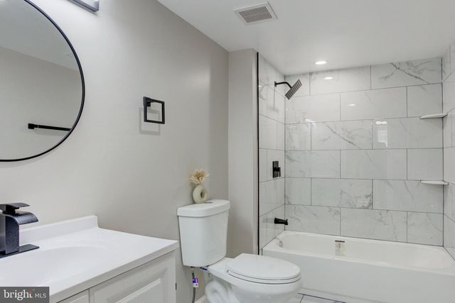 2310 ROSLYN AVE, District Heights, MD 20747