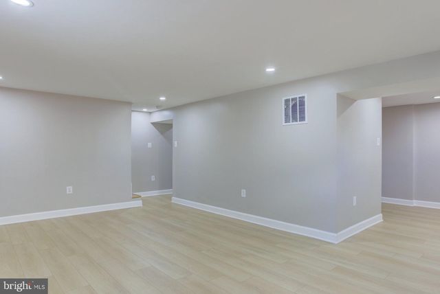 2310 ROSLYN AVE, District Heights, MD 20747