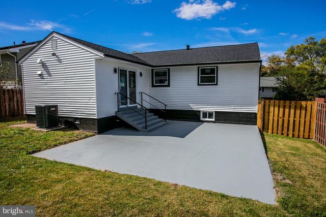 2310 ROSLYN AVE, District Heights, MD 20747