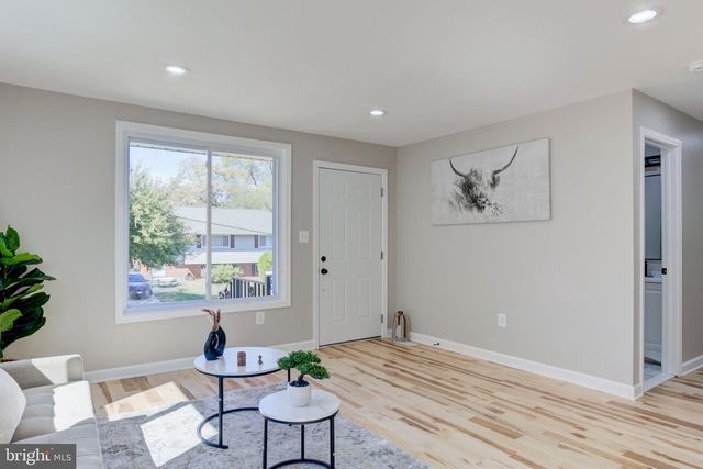 2310 ROSLYN AVE, District Heights, MD 20747
