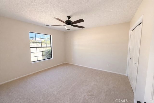 14890 Apple Valley, Apple Valley, CA 92307
