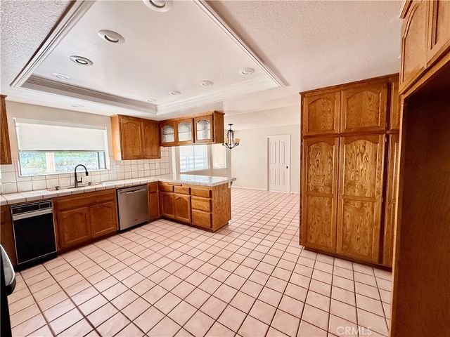 14890 Apple Valley, Apple Valley, CA 92307