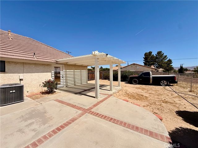 14890 Apple Valley, Apple Valley, CA 92307