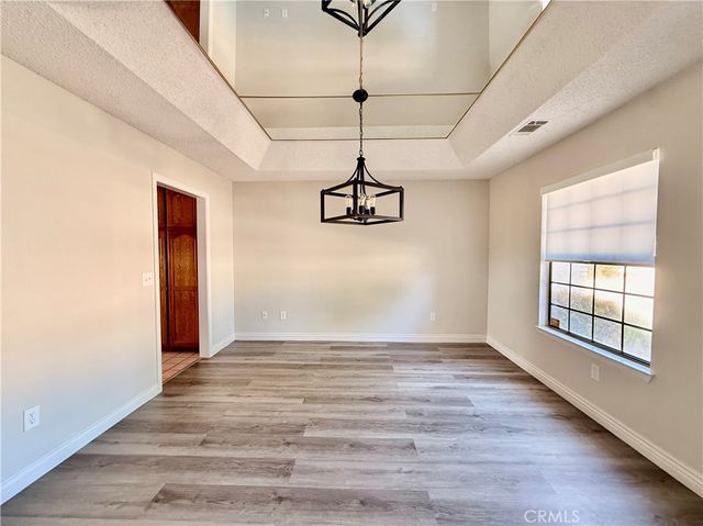 14890 Apple Valley, Apple Valley, CA 92307