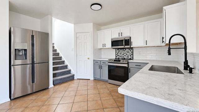 1722 Goldgap Fox, San Antonio, TX 78245