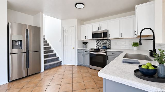 1722 Goldgap Fox, San Antonio, TX 78245