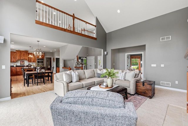 N61W29060 Parkside PLACE, Hartland, WI 53029