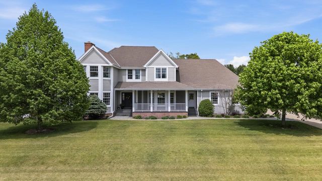 N61W29060 Parkside PLACE, Hartland, WI 53029