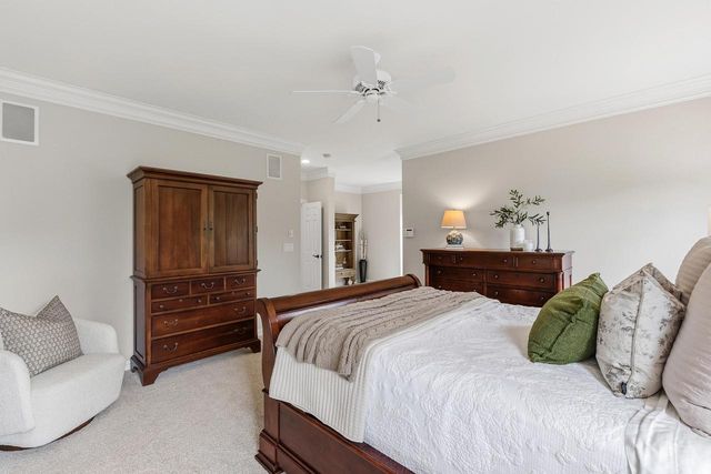 N61W29060 Parkside PLACE, Hartland, WI 53029