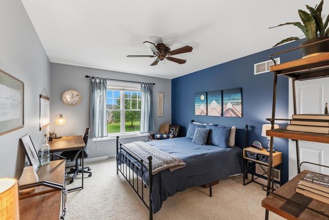 N61W29060 Parkside PLACE, Hartland, WI 53029