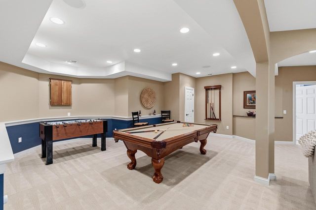 N61W29060 Parkside PLACE, Hartland, WI 53029