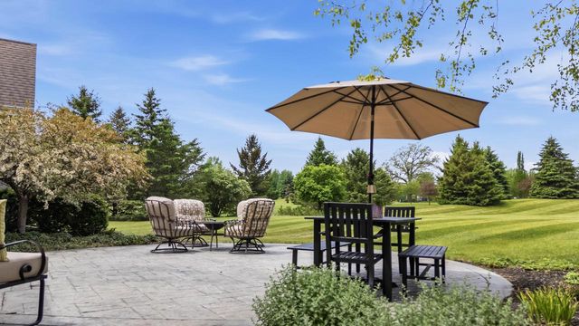 N61W29060 Parkside PLACE, Hartland, WI 53029