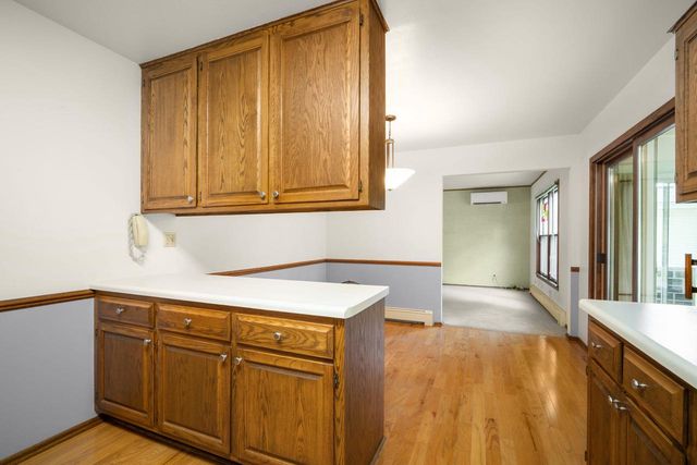 1504 W Decorah ROAD, West Bend, WI 53095