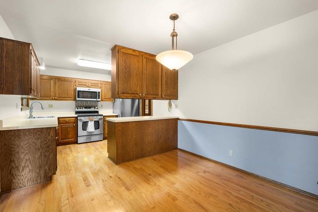 1504 W Decorah ROAD, West Bend, WI 53095