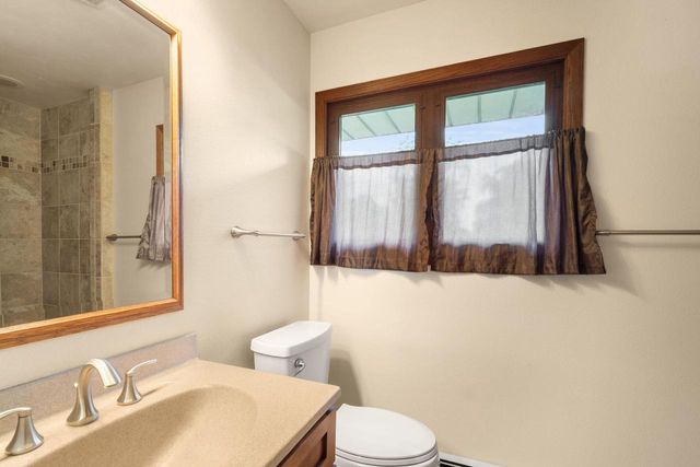 1504 W Decorah ROAD, West Bend, WI 53095