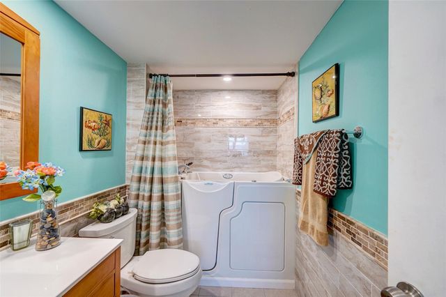 111 N Pompano Beach Boulevard PH5, Pompano Beach, FL 33062