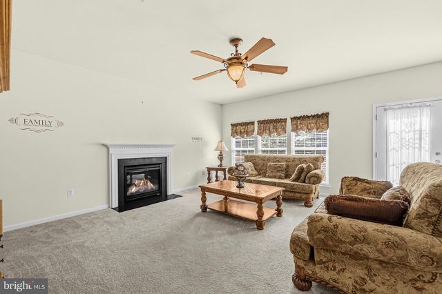 3132 EAGLE RIDGE DR, Woodbridge, VA 22191