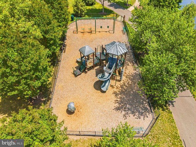 3132 EAGLE RIDGE DR, Woodbridge, VA 22191