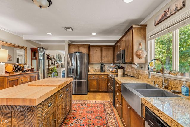 3889 Williams Highway, Grants Pass, OR 97527