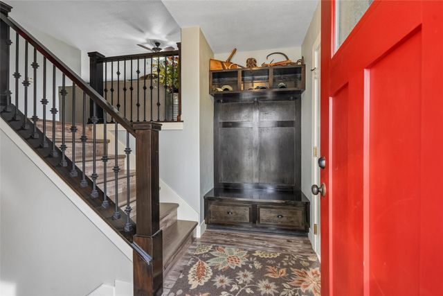 1316 E Girard Avenue, Indianola, IA 50125